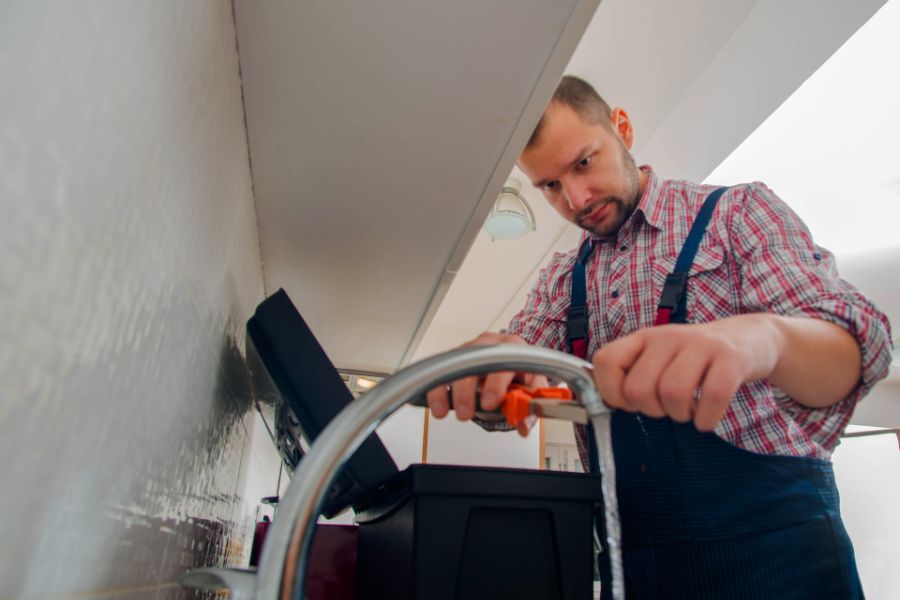 Right Plumbing Service in Hinckley, IL